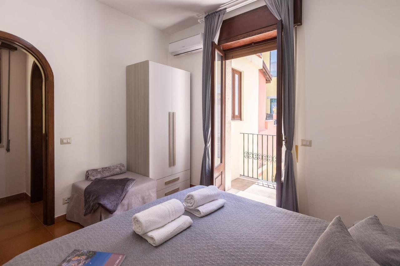 Villa Valverde Apartments E B&B Taormina Exterior foto