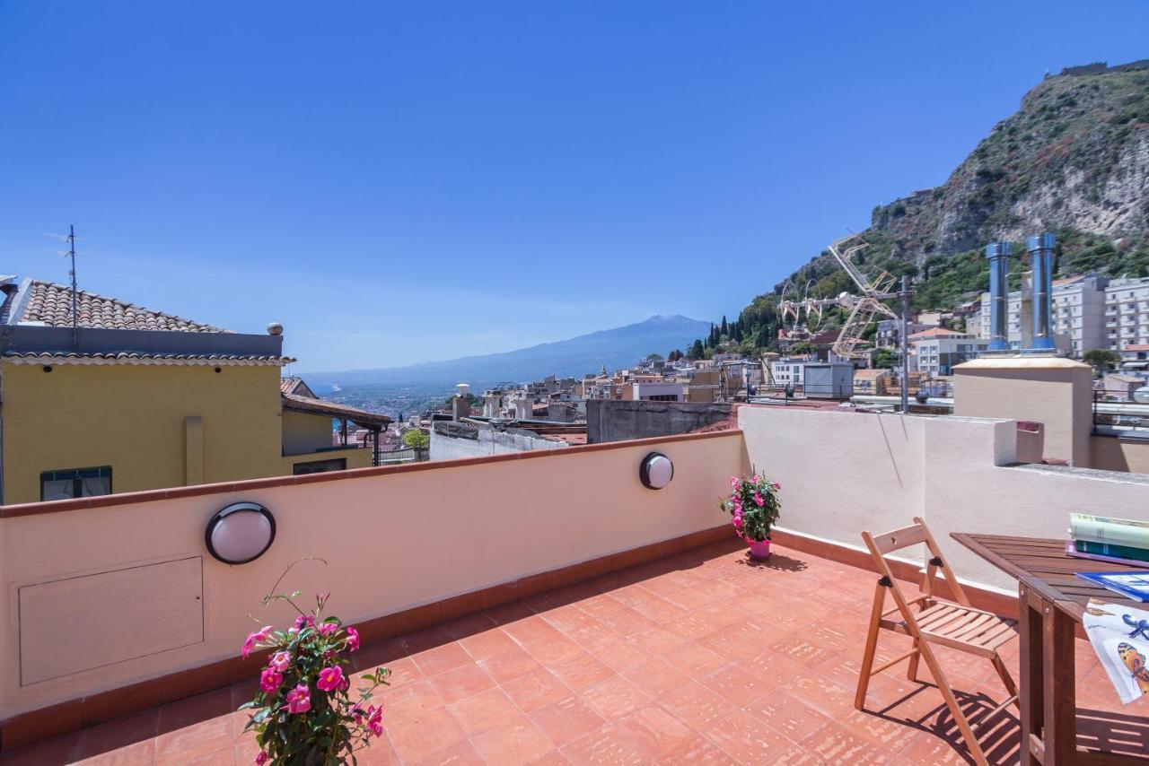 Villa Valverde Apartments E B&B Taormina Exterior foto